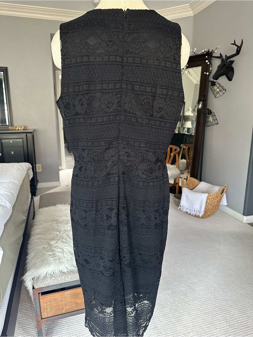 H&M Black Lace Midi Dress with V-Neck, size large - Picture 4 of 15